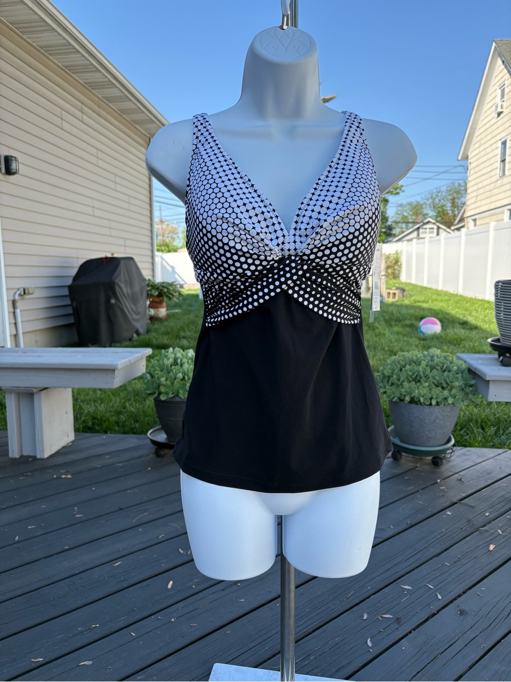 Polka Dot Twist-Front Tank Top - Black/White